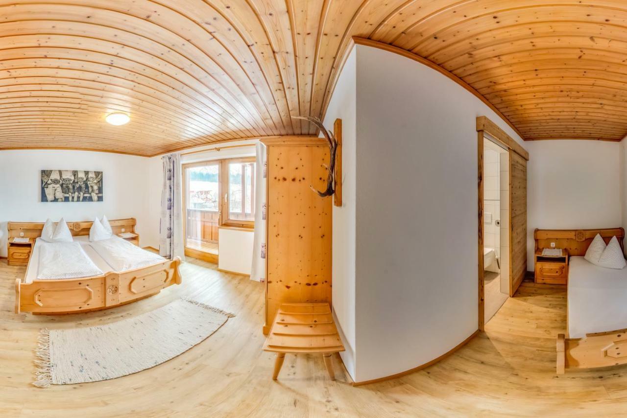 Ferienwohnungen Hinterholzer St. Jakob in Haus Buitenkant foto
